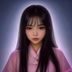 韩剧追剧指南字幕顾问郑雅，在咖啡厅工作的年轻女性，笔记本前认真打字