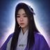 韩剧追剧指南数据分析师王浩，面对多屏幕工作站，处理追剧数据的专业形象